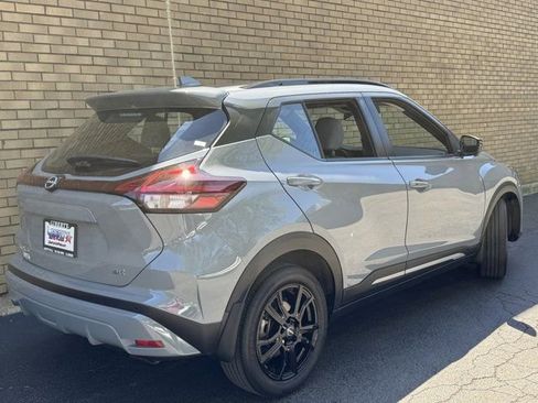 Used 2023 Nissan Kicks SR w/ SR Premium Package FWD image 10