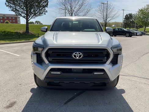 New 2025 Toyota Tacoma SR5 image 2