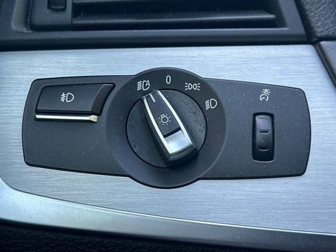 Used 2011 BMW 535i Sedan image 41