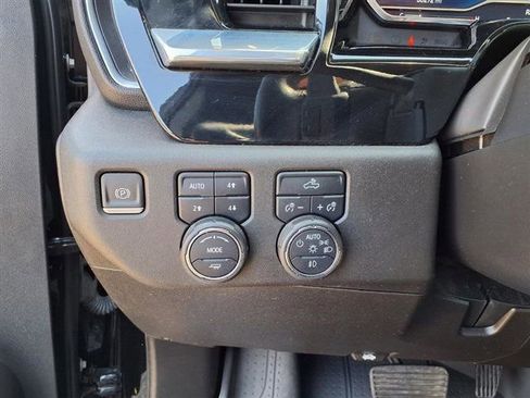 Used 2023 Chevrolet Silverado 1500 RST w/ Redline Edition image 17