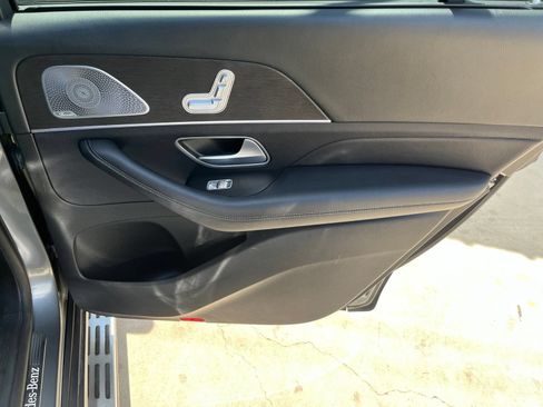 Used 2020 Mercedes-Benz GLS 450 4MATIC image 15