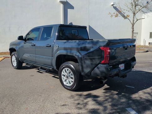 Used 2024 Toyota Tacoma SR5 image 7