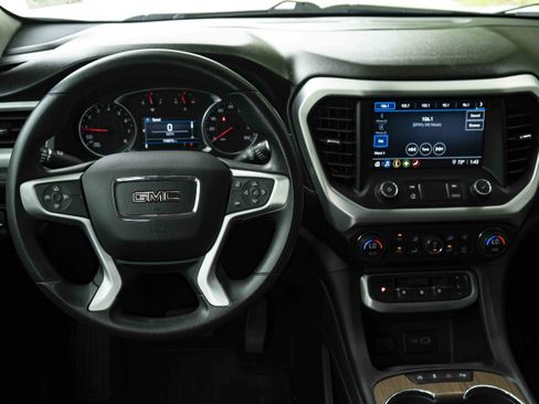 Used 2021 GMC Acadia SLE FWD image 19