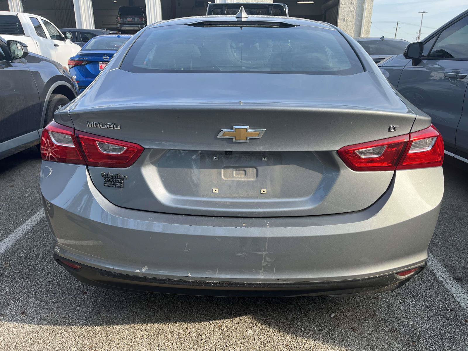 Used 2023 Chevrolet Malibu LT FWD image 4