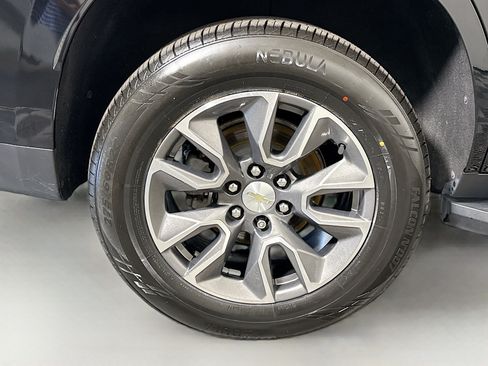Used 2022 Chevrolet Tahoe LT w/ Luxury Package RWD image 33