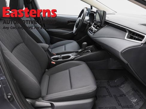 Used 2025 Toyota Corolla LE FWD image 23