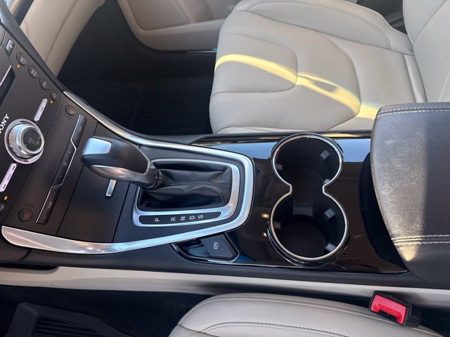 Used 2018 Ford Edge Titanium w/ Technology Package FWD image 26