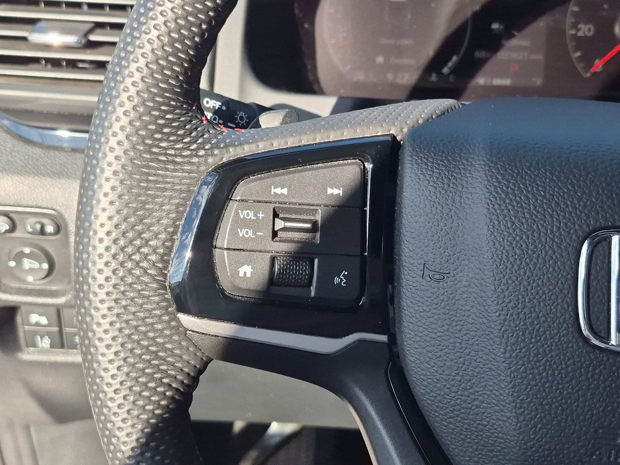 Certified 2024 Honda Ridgeline Black Edition image 19