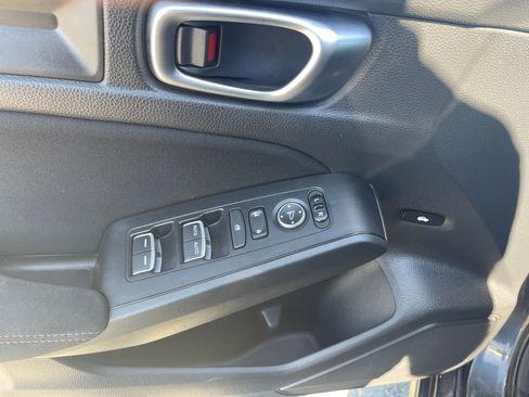 Used 2022 Honda Civic Sport image 9