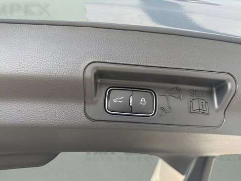 Used 2026 Ford Explorer Active RWD image 28