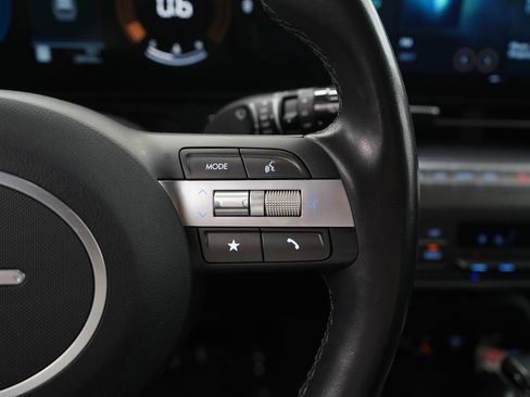 Used 2024 Hyundai Kona SEL image 19