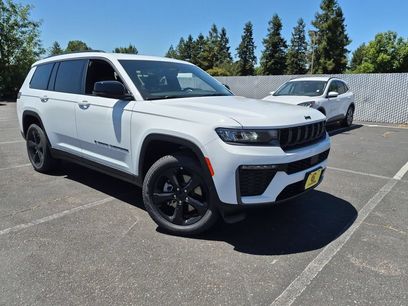 New 2026 Jeep Grand Cherokee L Limited w/ Limited Altitude Package