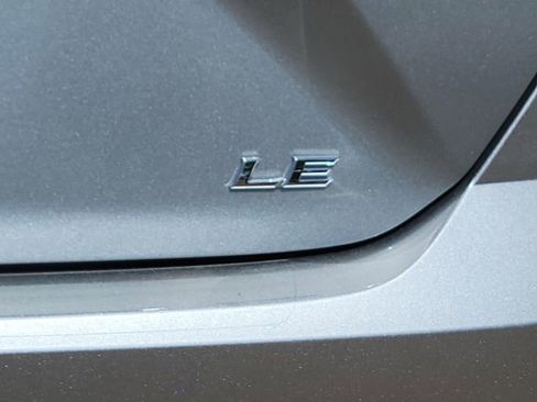 Used 2025 Toyota Camry LE w/ Convenience Package FWD image 17