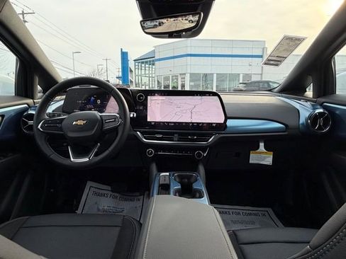 New 2026 Chevrolet Equinox EV LT image 3