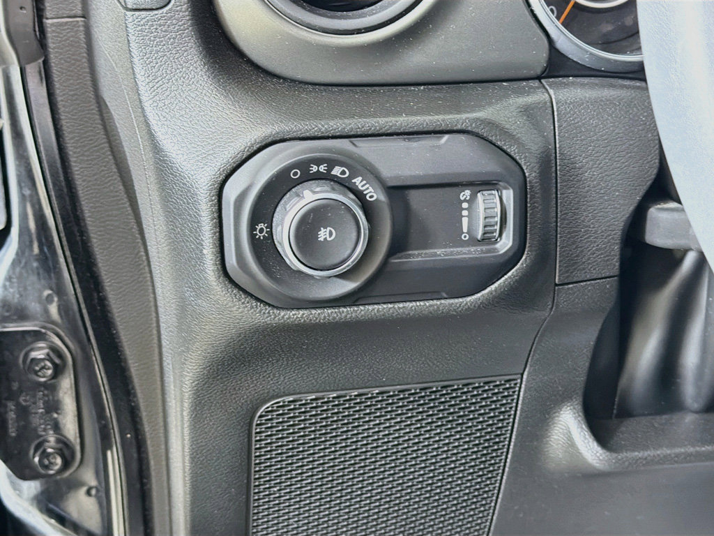 Used 2023 Jeep Wrangler Sport AWD/4WD image 28