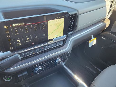 New 2026 GMC Sierra 3500 SLT AWD/4WD image 23
