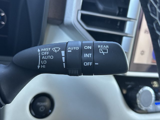 Used 2025 Toyota Sequoia Capstone AWD/4WD image 31