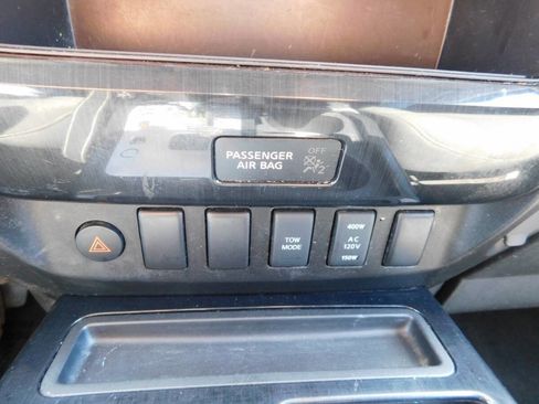 Used 2013 Nissan Titan SV w/ SV Value Truck Pkg image 15