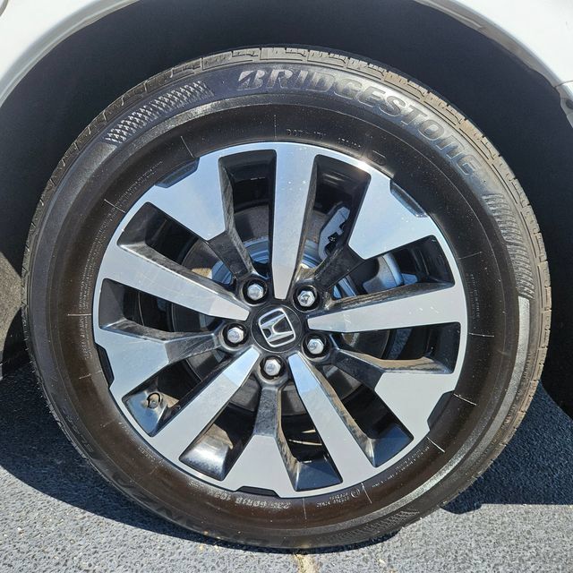 Used 2025 Honda Odyssey EX-L image 42