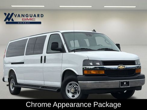 Used 2025 Chevrolet Express 3500 LT w/ LT Preferred Equipment Group RWD image 1