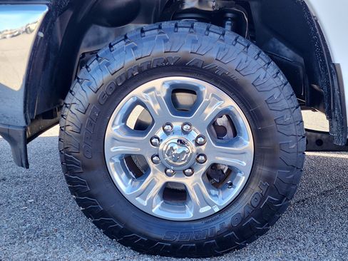 Used 2024 RAM 2500 Big Horn image 9