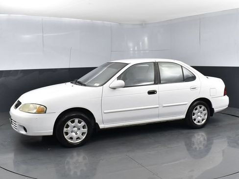Used 2002 Nissan Sentra GXE FWD image 5
