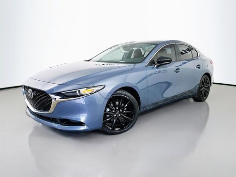 Used 2022 MAZDA MAZDA3 s FWD image 3