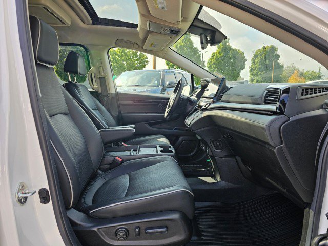 Used 2025 Honda Odyssey Elite image 10