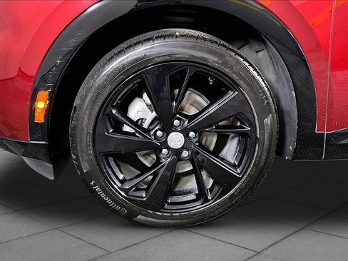 Certified 2021 Buick Envision Essence w/ Sport Touring Package image 11