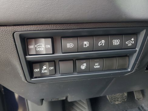 New 2026 Toyota Sequoia Platinum image 23