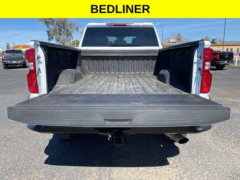 Used 2024 Chevrolet Silverado 2500 Custom w/ Custom Value Package image 11