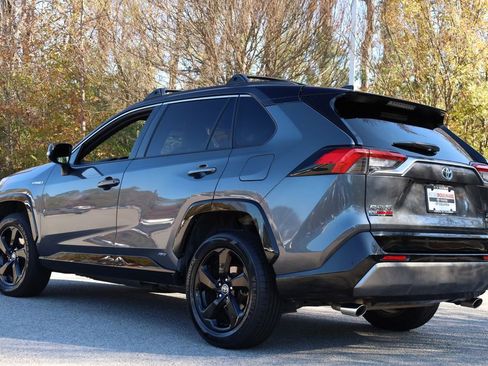 Used 2020 Toyota RAV4 XSE image 3