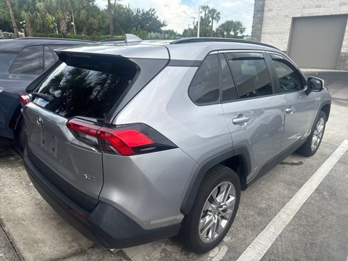 Used 2023 Toyota RAV4 XLE Premium FWD image 3