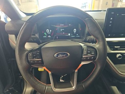 Used 2025 Ford Explorer ST-Line w/ ST-Line Street Pack AWD/4WD image 10