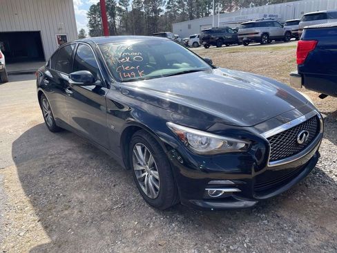 Used 2015 INFINITI Q50 2.0t w/ Moonroof Package image 1