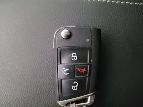 Used 2023 Volkswagen Tiguan S FWD image 32