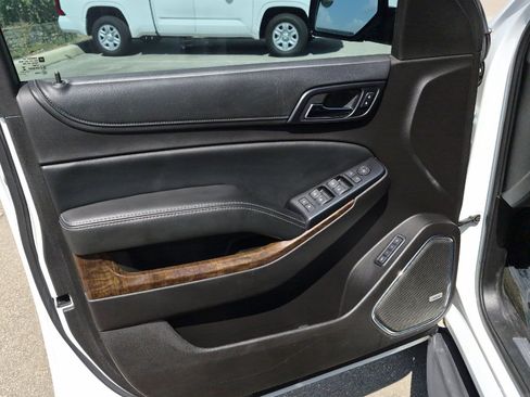 Used 2017 Chevrolet Tahoe LT RWD image 10