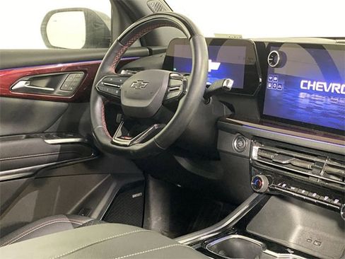 Used 2024 Chevrolet Traverse RS w/ LPO, Floor Liner Package image 10