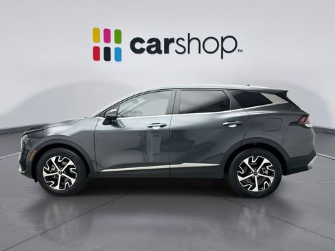 Used 2024 Kia Sportage EX FWD image 2