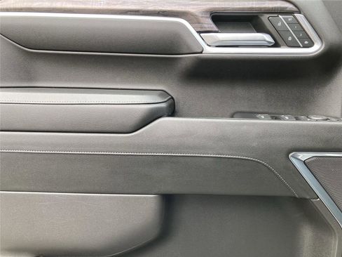 Used 2023 Chevrolet Silverado 1500 LTZ image 23