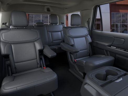 New 2026 Ford Expedition Active RWD image 11