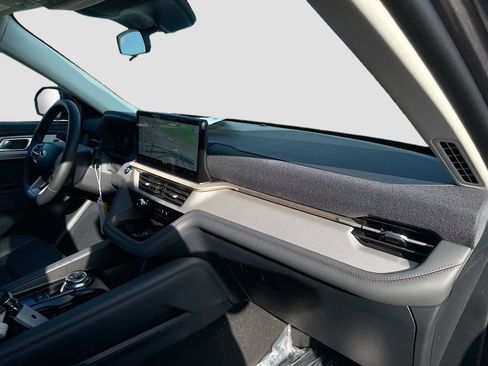 New 2026 Ford Explorer Active w/ Active Comfort Package RWD image 37