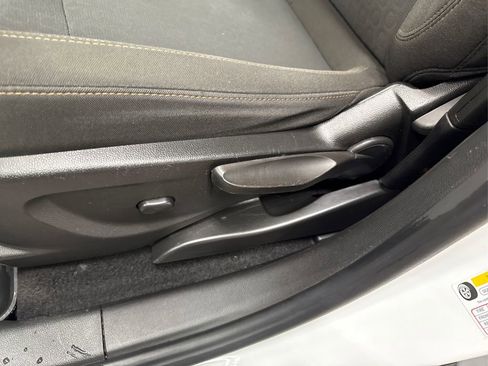 Used 2018 Chevrolet Trax LS image 22