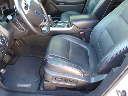 Used 2015 Ford Explorer Sport w/ Equipment Group 401A AWD/4WD image 8