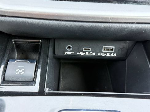 Used 2024 Subaru Outback Limited AWD/4WD image 18