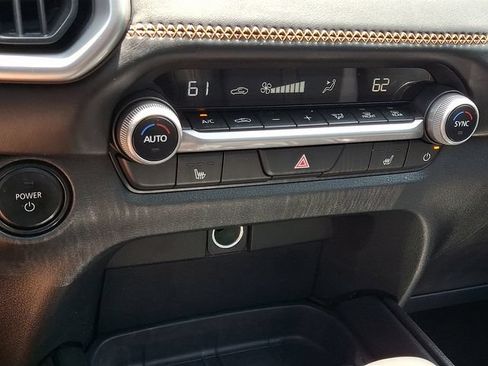 Used 2025 MAZDA CX-50 AWD 2.5 Hybrid w/ Premium Pkg image 12