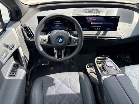 Used 2026 BMW iX xDrive60 image 8