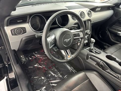 Used 2017 Ford Mustang GT Premium w/ Equipment Group 401A RWD image 22