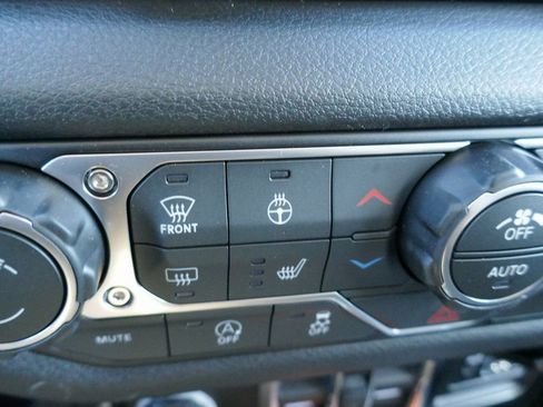 New 2026 Jeep Gladiator Sport image 18