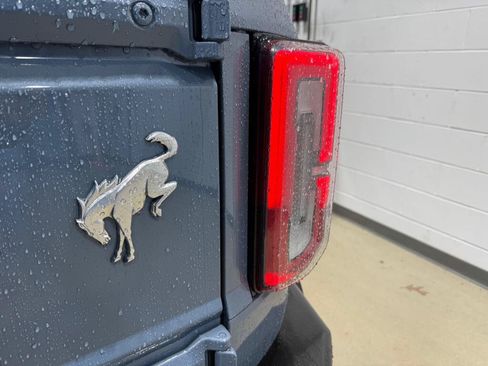 Used 2023 Ford Bronco Outer Banks AWD/4WD image 15